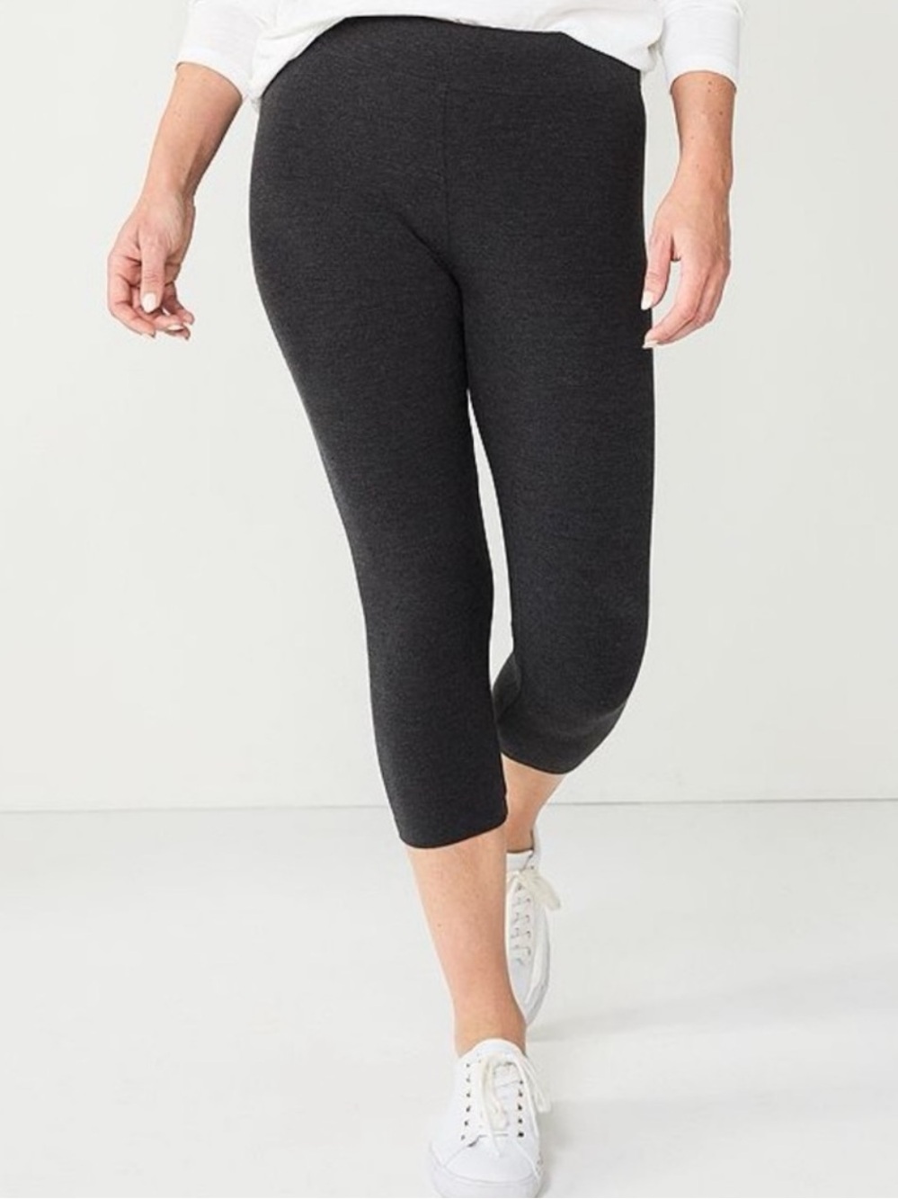 Sonoma Mid-Rise Capri Leggings